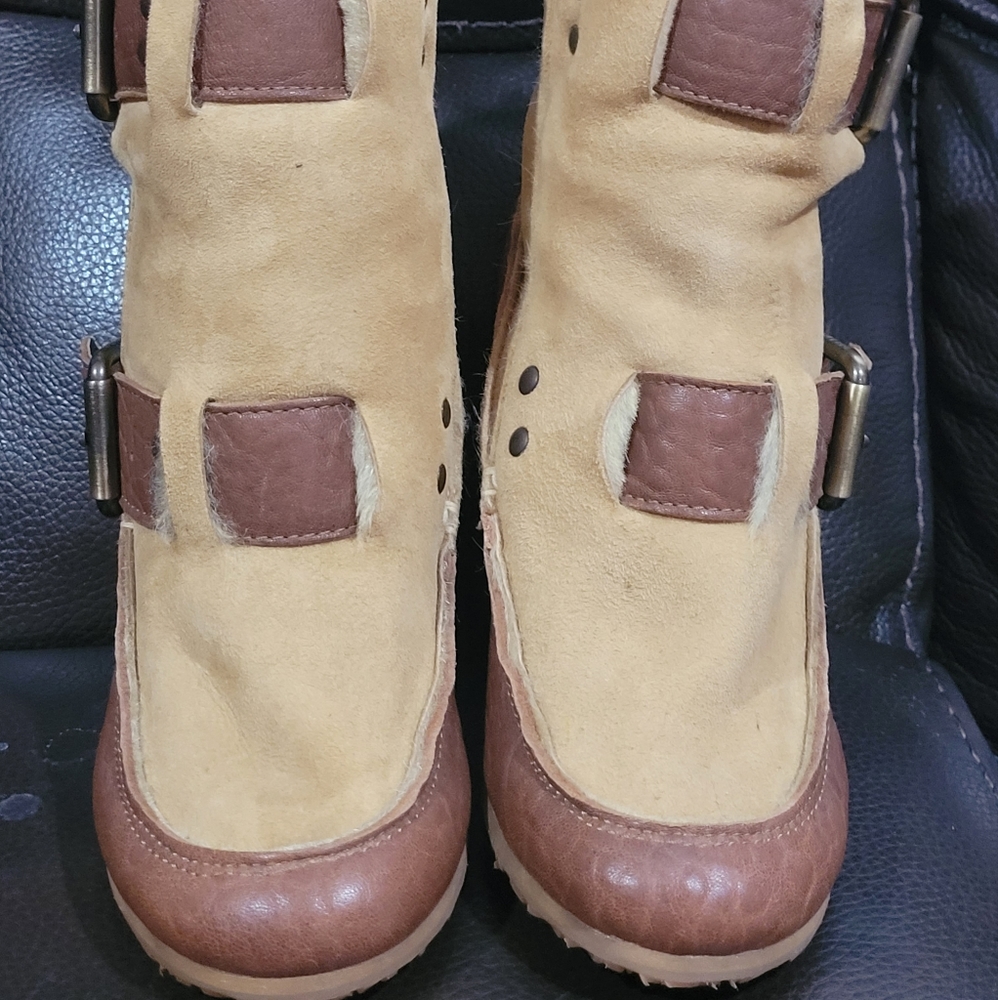Fendi Camel Wedge Suede Fur Lined Ankle Boots